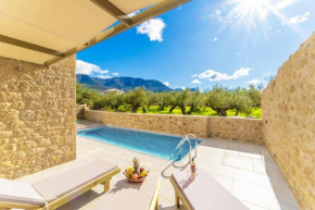 Villa Castillo Thio